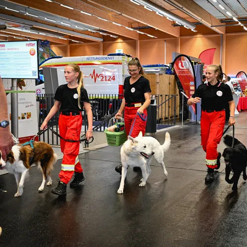 Retter23_Messegeschehen_Qu_MesseWels (29).jpg
