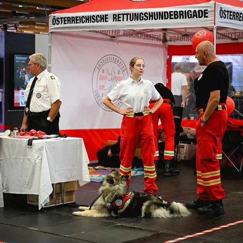 Retter23_Messegeschehen_Qu_MesseWels (48).jpg