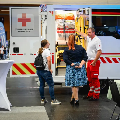 Retter23_Messegeschehen_Qu_MesseWels (67).jpg
