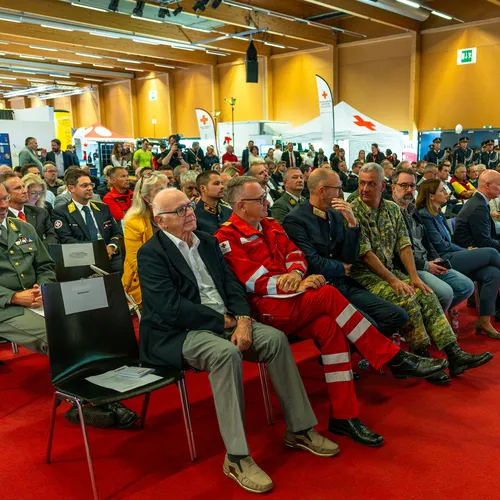 Eröffnung_RETTER25_Quelle_Messe_Wels (19).jpg