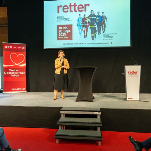 Eröffnung_RETTER25_Quelle_Messe_Wels (20).jpg