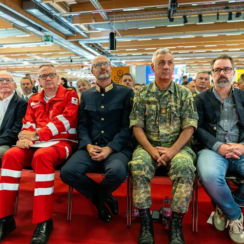 Eröffnung_RETTER25_Quelle_Messe_Wels (3).jpg